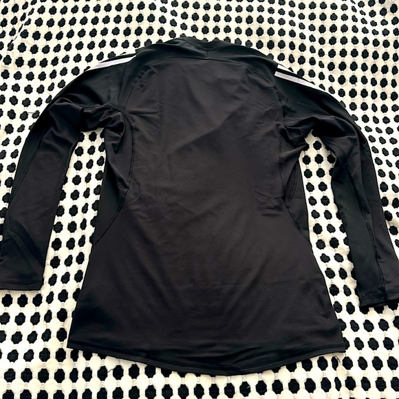 Adidas AlphaSkin runners Top - Picture 2 of 3